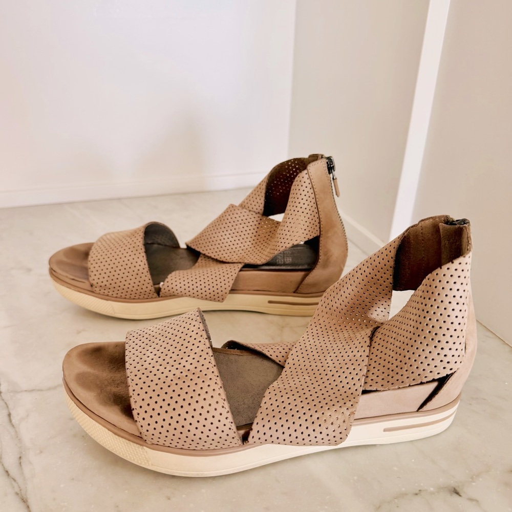 EILEEN FISHER Sport Casual Sneaker Sandal - Picture 4 of 12